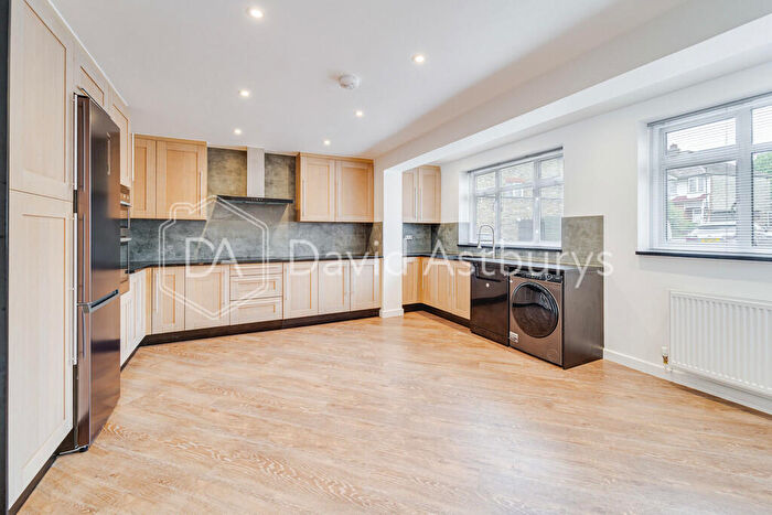 3 Bedroom Semi-Detached House To Rent In Ecclesbourne Gardens, Palmers Green, London, N13