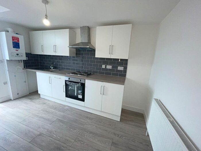 1 Bedroom Flat To Rent In Neath Road, Briton Ferry, SA11