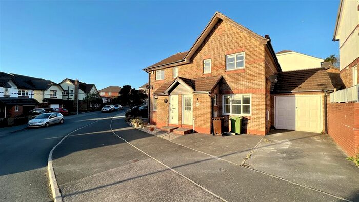 3 Bedroom Detached House To Rent In Penmere Drive, Newquay, TR7