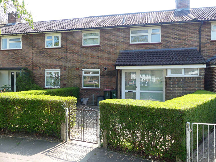 3 Bedroom Terraced House To Rent In Railey Road, Crawley, RH10