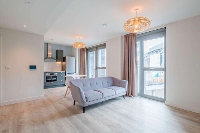 1 Bedroom Flat To Rent In Canada Gardens, Wembley Park, HA9