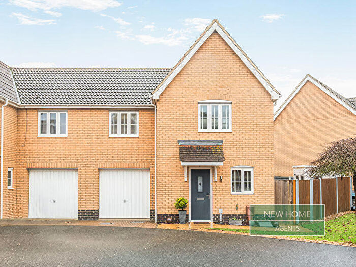 3 Bedroom Semi Detached House For Sale In Selway Drive, Bury St. Edmunds, IP32