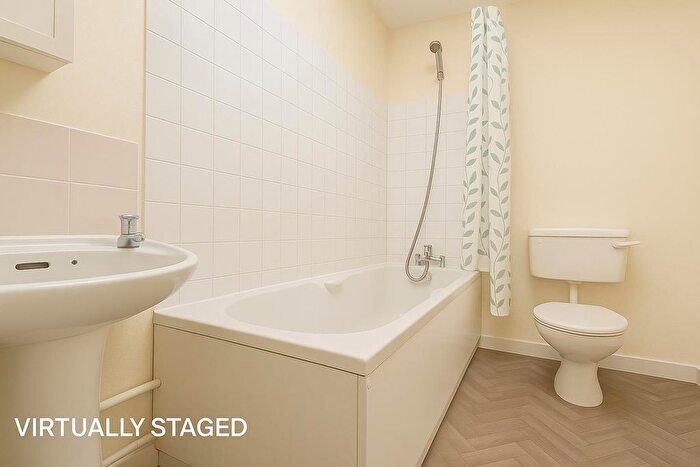 1 Bedroom Studio To Rent In Narborough Road, Leicester, LE3