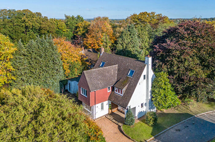 6 Bedroom Detached House For Sale In Enborne Gardens, Bracknell, Berkshire, RG12