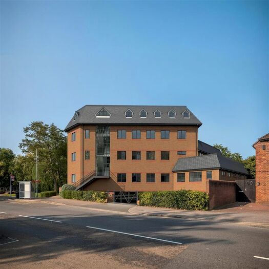 1 Bedroom Flat To Rent In Frays Court, Cowley Road, Uxbridge, UB8