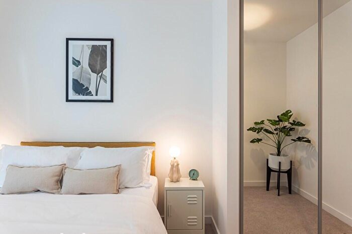 1 Bedroom Apartment To Rent In One Bedroom Apartment, The Almere, Avebury Boulevard, Milton Keynes, Buckinghamshire, MK9