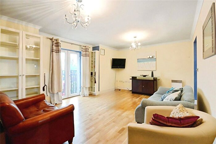2 Bedroom Flat To Rent In Alderman House, Spring Grove Road, Isleworth, TW7
