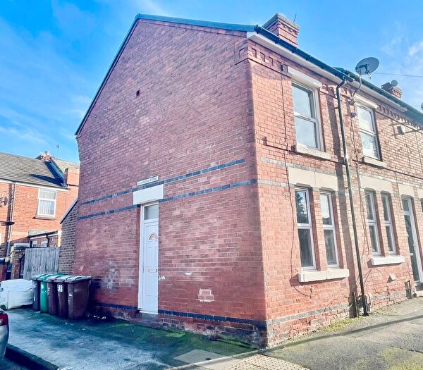 2 Bedroom End Of Terrace House To Rent In Pearson Street, New Basford, NG7