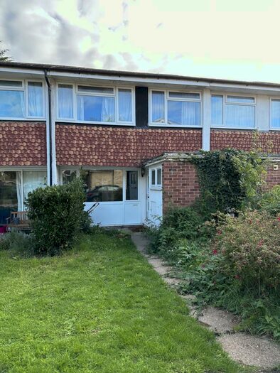 3 Bedroom House To Rent In Guildford Park Avenue, Onslow, GU2