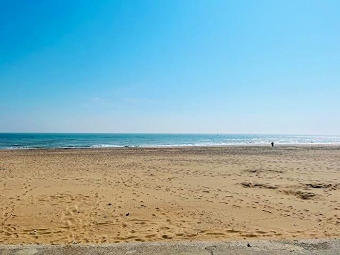 2 Bedroom Maisonette To Rent In Harbour Parade, Ramsgate, CT11