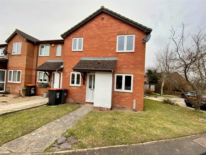 1 Bedroom End Of Terrace House To Rent In Cromer Way, Luton, LU2