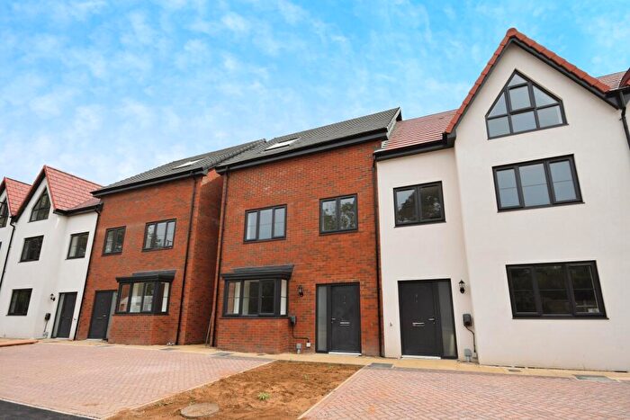 1 Bedroom Terraced House To Rent In Osbourne Gardens, HP19