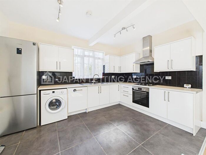 2 Bedroom Bungalow To Rent In Balmoral Gardens, London, W13