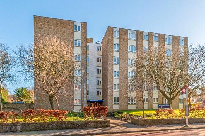 1 Bedroom Flat For Sale In Brighton Road, Sutton, SM2