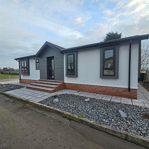 2 Bedroom Park Home For Sale In Sparrow Lane, High Marnham, Newark, NG23