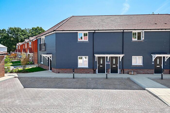 1 Bedroom Apartment For Sale In Haroldslea Drive, Horley, RH6