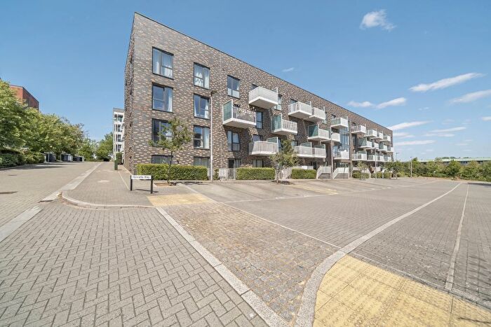 2 Bedroom Flat For Sale In Henrietta Way, Milton Keynes, MK9