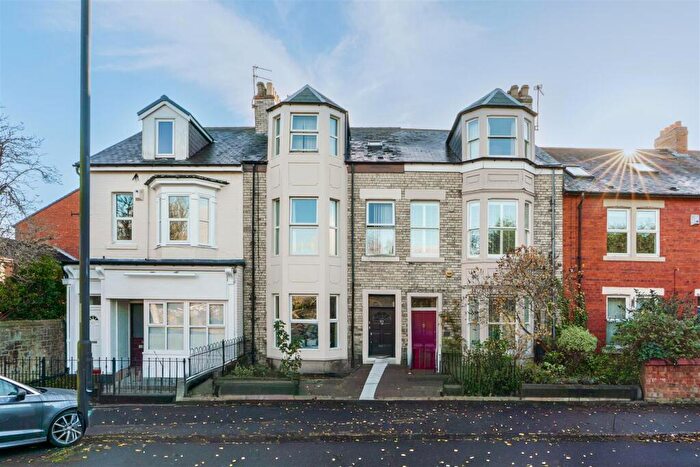 2 Bedroom Apartment To Rent In £pppw - Salters Road, Gosforth, NE3