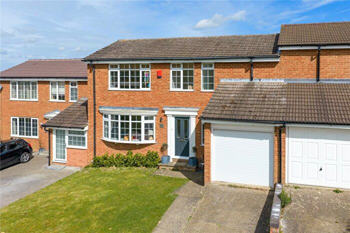 4 Bedroom Terraced House For Sale In Kilpin Green, North Crawley, Buckinghamshire, Buckinghamshire, MK16