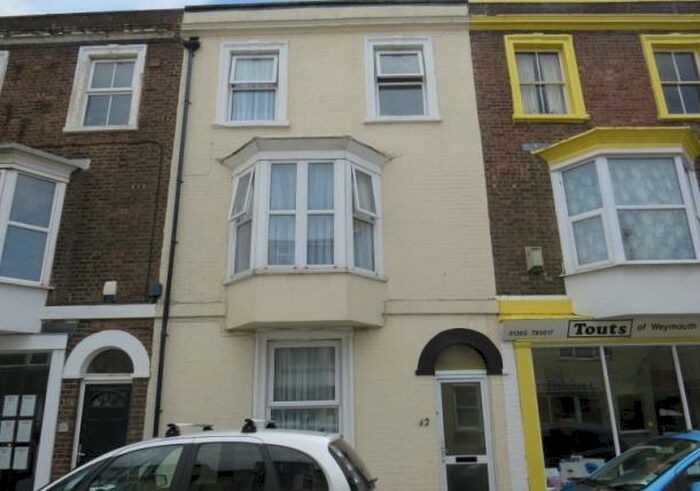 1 Bedroom Flat To Rent In Park Street, Weymouth, DT4