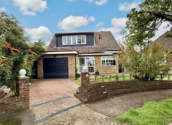 3 Bedroom Detached Bungalow For Sale In Derby Road, Darland, Chatham, ME5