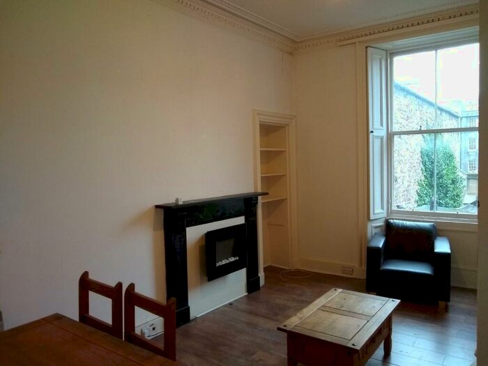 Flat To Rent In West Bow, Edinburgh, Midlothian, EH1