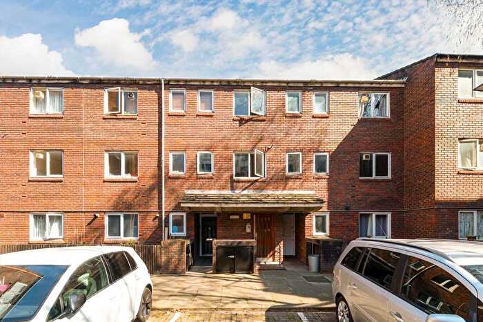 1 Bedroom Flat To Rent In Frostic Walk, London, E1