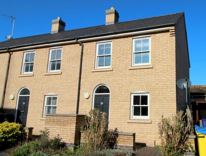 2 Bedroom Terraced House To Rent In St Mary Street, Huntingdon, PE29