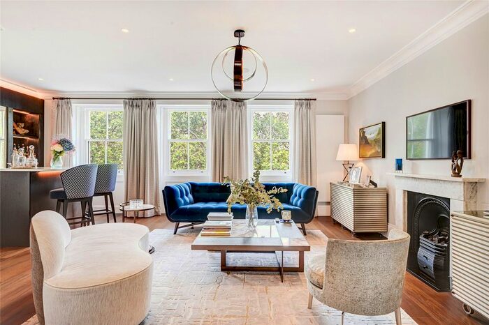 4 Bedroom Flat To Rent In Cromwell Road, London, SW7