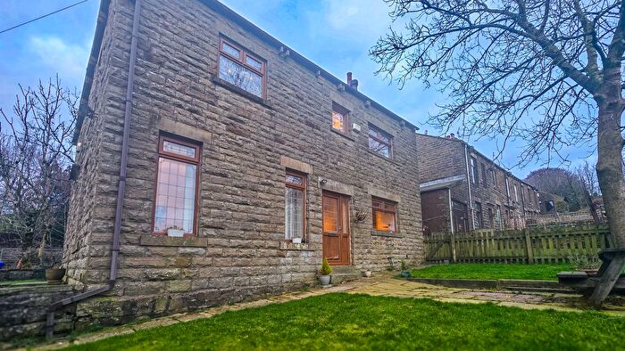 3 Bedroom Terraced House For Sale In Eagley Bank, Shawforth, OL12