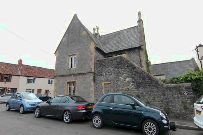 2 Bedroom Flat To Rent In Peelers Court, Moorland St, Axbridge, BS26