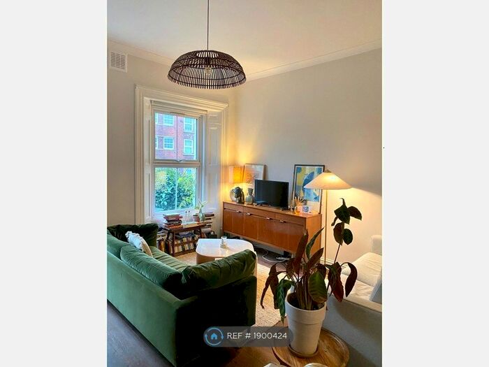 1 Bedroom Flat To Rent In Kenninghall Road, London, E5