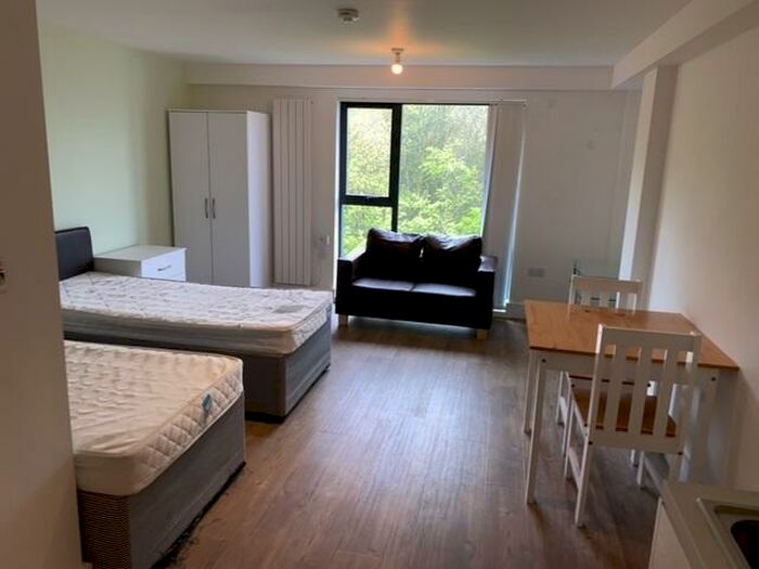 Studio To Rent In Scholes Street, Oldham, Greater Manchester, OL1