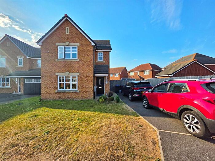 3 Bedroom Detached House For Sale In Bletchley Close, Blackpool, FY4