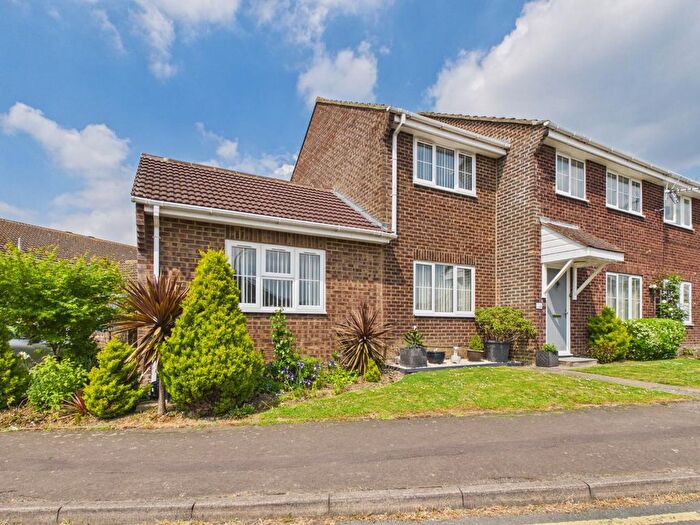 5 Bedroom Semi-Detached House For Sale In Collard Road, Willesborough, Ashford, TN24