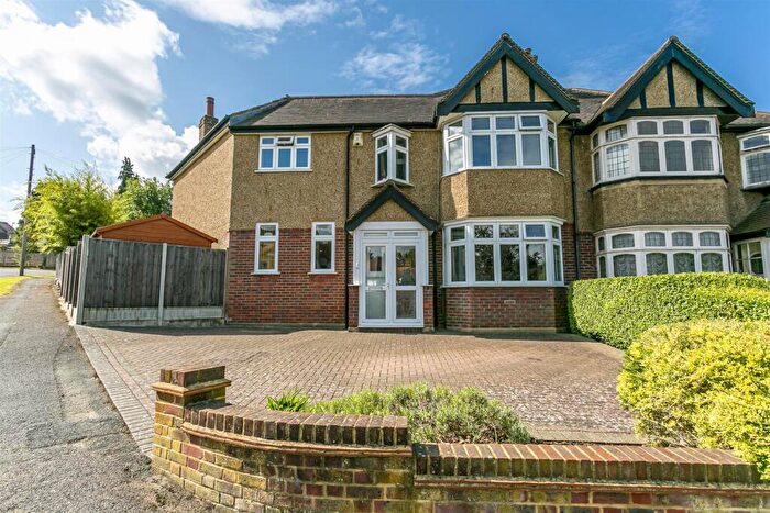 4 Bedroom Semi Detached House For Sale In Palmersfield Road, Banstead, SM7