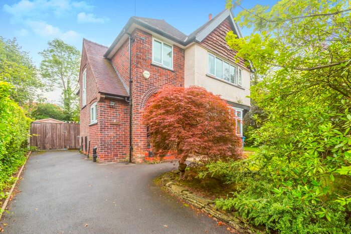 4 Bedroom Detached House To Rent In Woodhead Drive, Hale, WA15