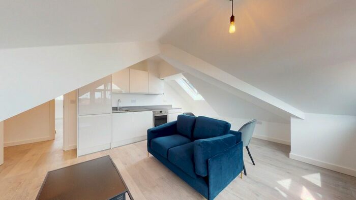 1 Bedroom Flat To Rent In Riverbank Way, Brentford, TW8