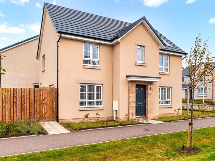 4 Bedroom Detached House For Sale In Macdermott Avenue, Edinburgh, EH12