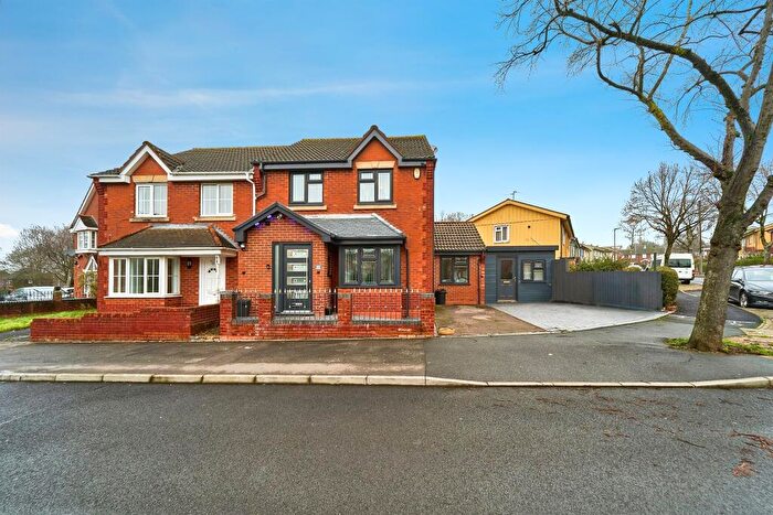 5 Bedroom Semi Detached House For Sale In Somerset Road, West Bromwich, B71
