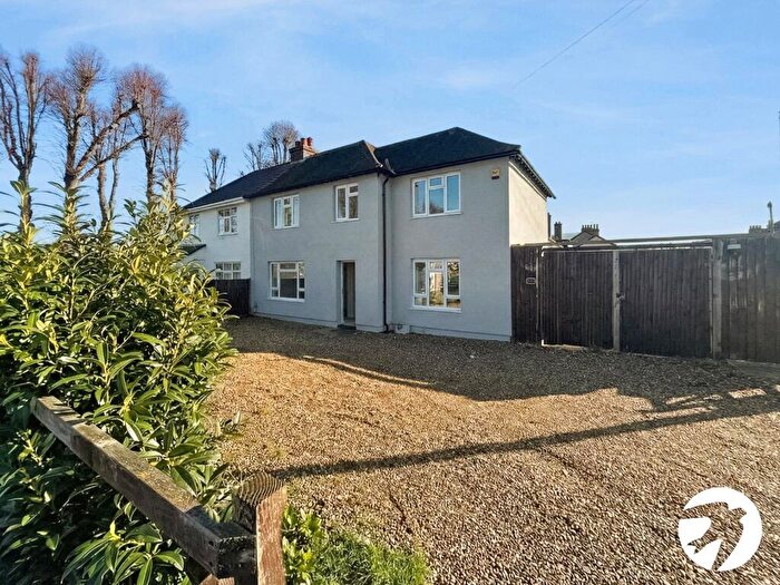 3 Bedroom Semi Detached House To Rent In Haven Close, Sidcup, DA14