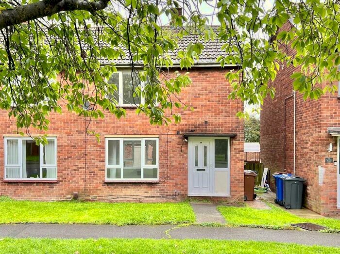 2 Bedroom Semi-Detached House To Rent In Silkstone View, Hoyland, Barnsley, S74