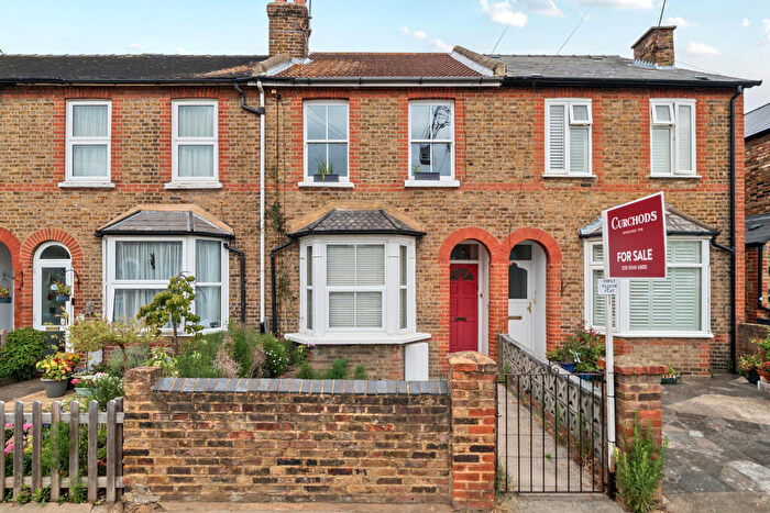 1 Bedroom Flat For Sale In Gibbon Road, Kingston Upon Thames, KT2