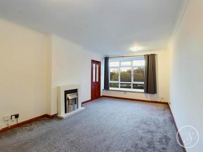 3 Bedroom Terraced House To Rent In Lincombe Rise, Leeds, LS8