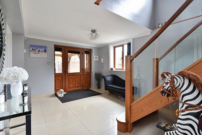 6 Bedroom Detached House For Sale In Finn Farm Road, Kingsnorth, TN23