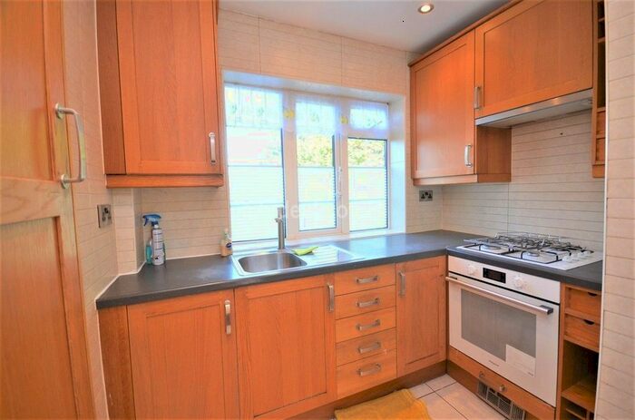 3 Bedroom Flat To Rent In Garden Close, Ruislip Manor, Ruislip, HA4