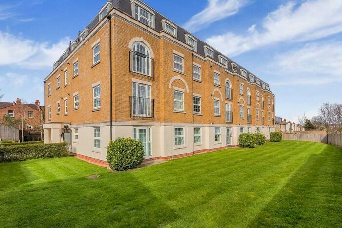 1 Bedroom Flat To Rent In Addiscombe Road, Croydon, CR0