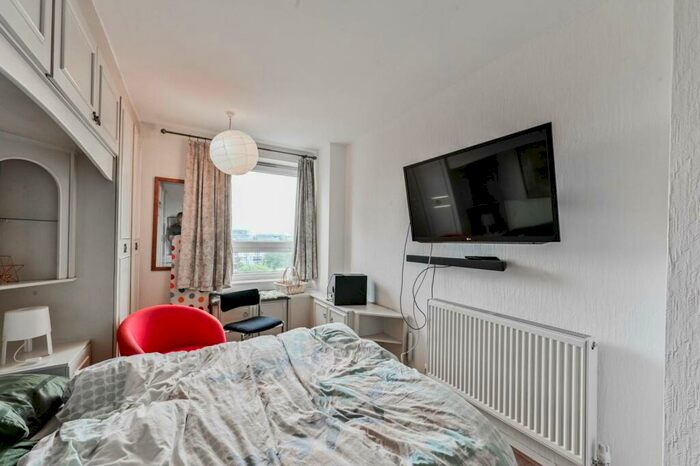 2 Bedroom Flat To Rent In De Beauvoir Estate, Islington, London, N1