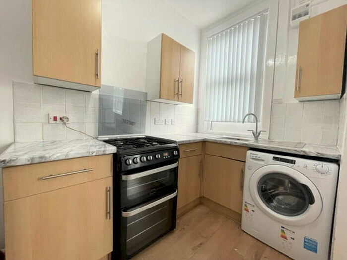 3 Bedroom Terraced House To Rent In Moor Road, Leeds, West Yorkshire, LS10