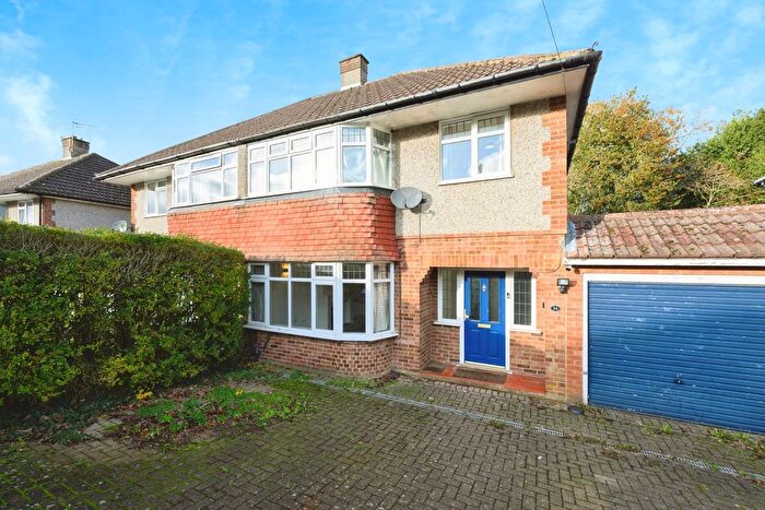 3 Bedroom Semi-detached House For Sale In Oakwood Close, Redhill, Surrey, RH1